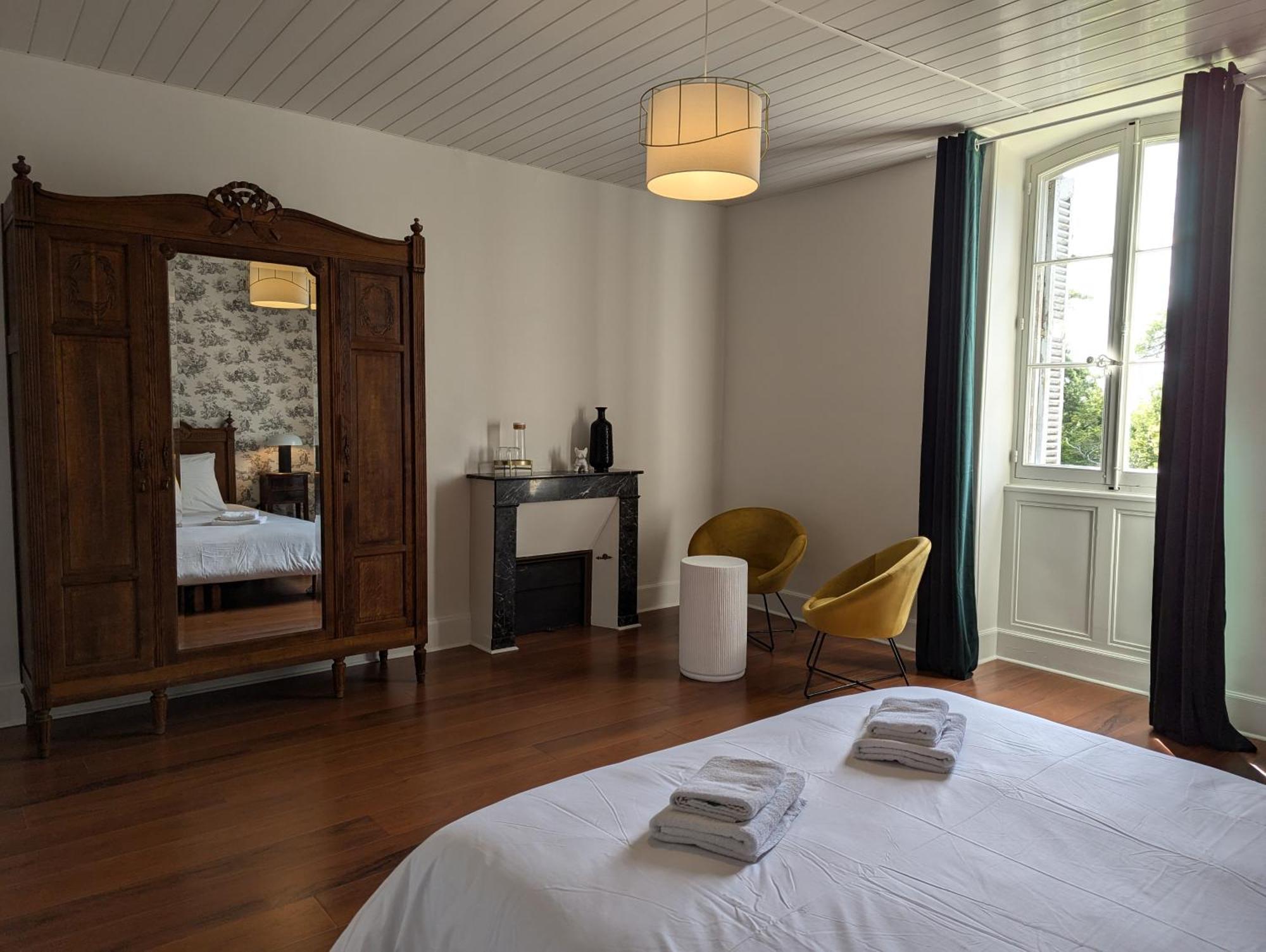Domaine Du Faure Bed & Breakfast Chadurie Стая снимка