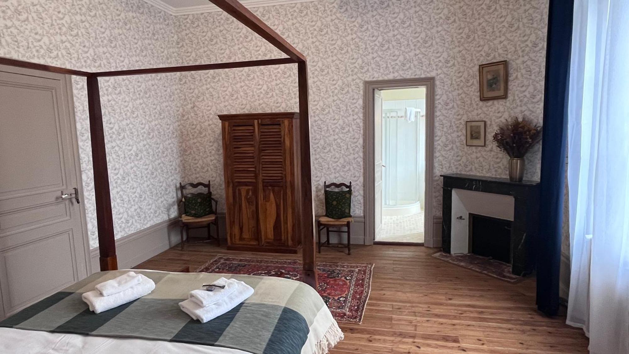 Domaine Du Faure Bed & Breakfast Chadurie Екстериор снимка